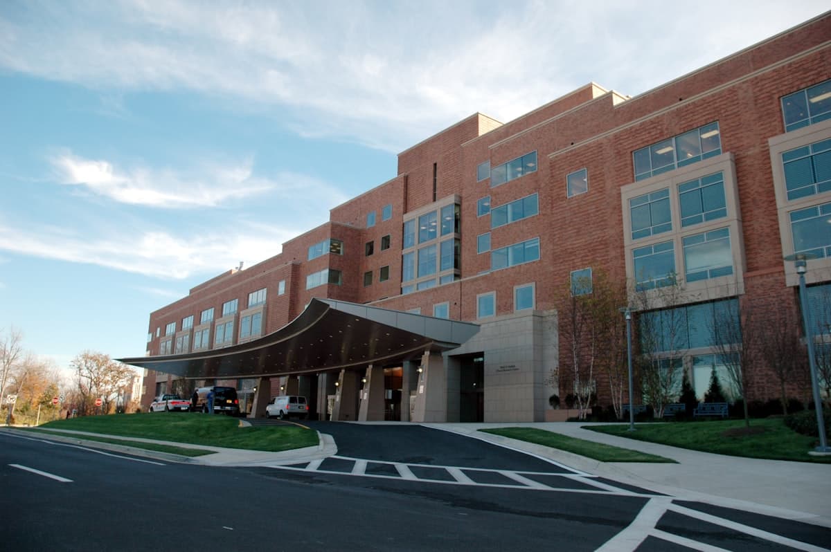 Image for Hotels Near Mayo Clinic Rochester MN: Guide for Patient Families and Groups