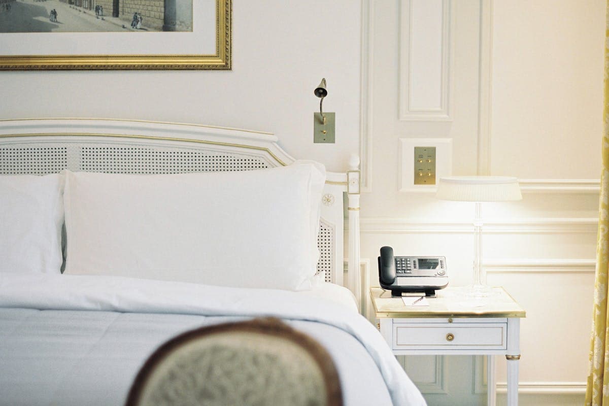 Hotel Group Rates vs Individual Rates: When Groups Save More